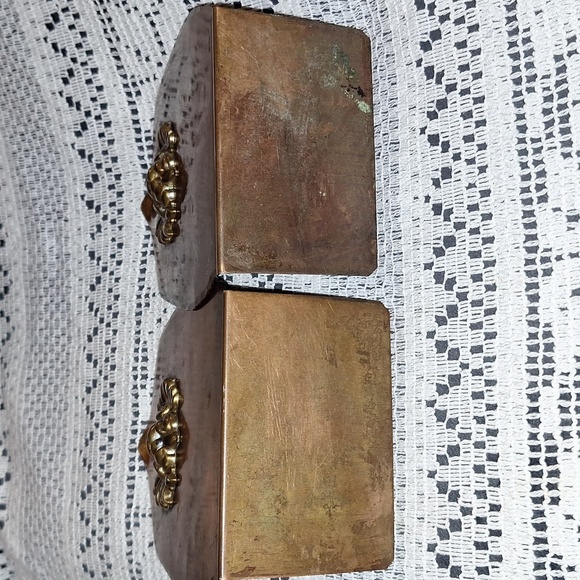 Mid-Century Modern Hammered Copper With Floral Decorations Bookends - Picture 7 of 7